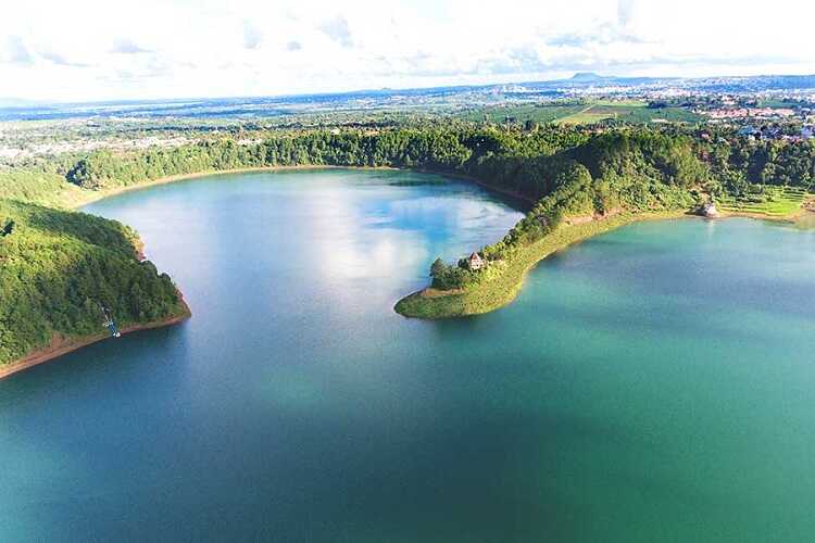 Biển Hồ Pleiku Gia Lai, ấn tượng màu xanh ngắt của Hồ Tơ Nưng