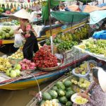 Chợ nổi ngã bảy Phụng Hiệp là thiên đường du lịch trên sông của miền tây
